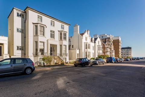 2 bedroom apartment to rent, Medina Villas, Hove