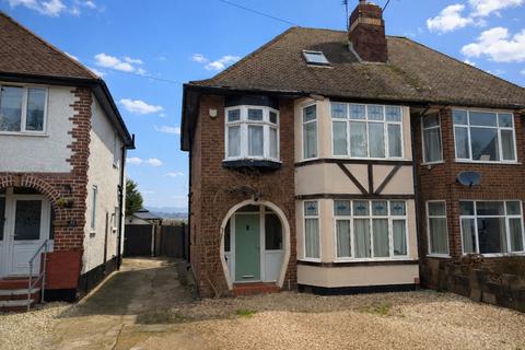 4 bedroom semi-detached house for sale, Stourbridge Road, KIDDERMINSTER