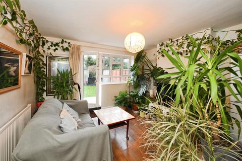 1 bedroom ground floor flat for sale, Tudor Way, Hertford