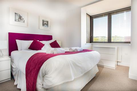 2 bedroom flat to rent, Jubilee Terrace, Dorking
