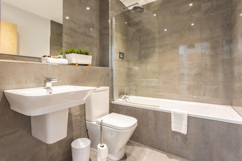 5 Bathroom.jpg