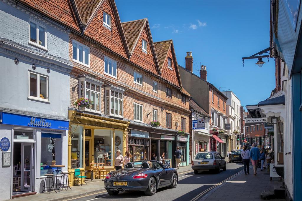 Highstreet.jpg