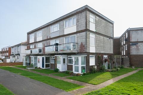 2 bedroom ground floor maisonette for sale, Woburn Court, Lee-on-the-Solent, PO13 9BL