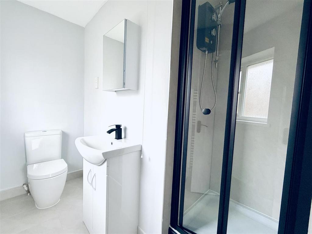 Bed 1 En Suite