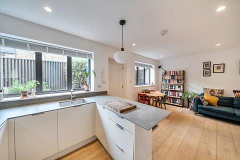 undefined, Lamington Mews, London