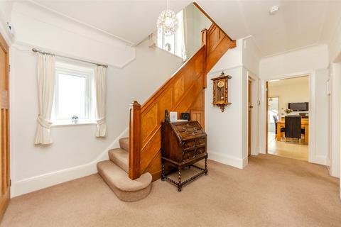 4 bedroom detached house for sale, Bryn Avenue, Old Colwyn, Colwyn Bay, Conwy, LL29