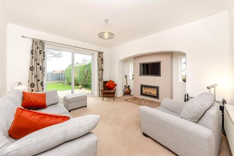 4 bedroom detached house for sale, Bryn Avenue, Old Colwyn, Colwyn Bay, Conwy, LL29