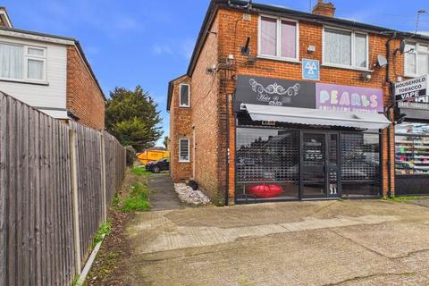 undefined, Kingston Road, Staines-upon-Thames, Surrey, TW18