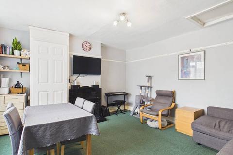 undefined, Kingston Road, Staines-upon-Thames, Surrey, TW18