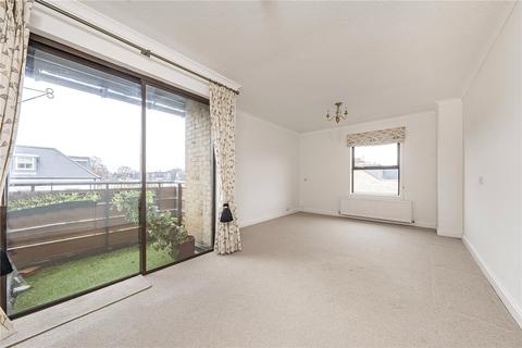 2 bedroom apartment for sale, Hales Court, Teddington