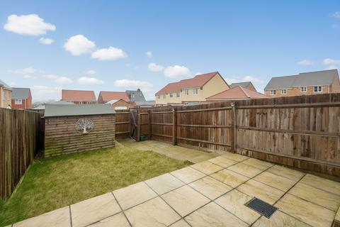 3 bedroom end of terrace house for sale, Hudson Way, Hadleigh, IP7