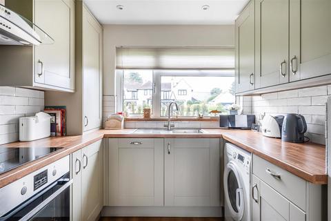2 bedroom maisonette for sale, Bluehouse Lane, Oxted