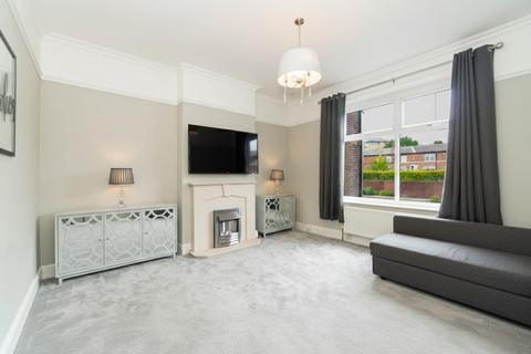3 bedroom end of terrace house for sale, Stockport Road, Altrincham