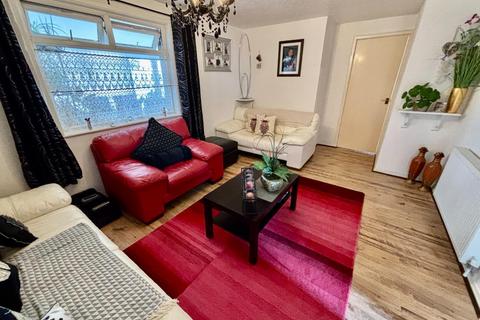 3 bedroom terraced house for sale, Flaxwell Court, Standens Barn, Northampton NN3