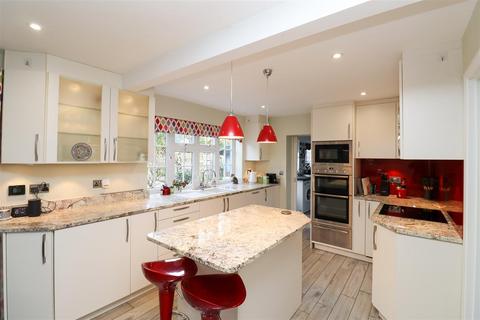 undefined, Westover Road, Fleet GU51