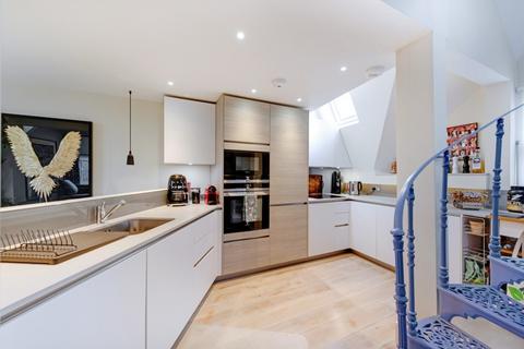 2 bedroom apartment to rent, Belsize Lane, Belsize Park, NW3
