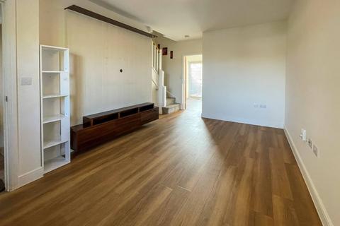 2 bedroom terraced house to rent, Wallingford Way, Berkshire, Maidenhead, SL6