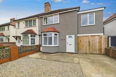 3 bedroom semi-detached house for sale, Watsons Avenue, East Yorkshire YO16
