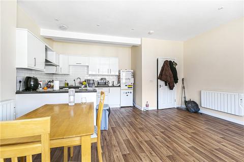 3 bedroom apartment to rent, Bridge Street, Pinner, HA5