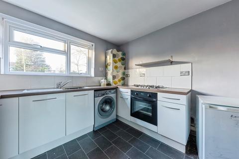 undefined, Wolfit Avenue, Balderton, Newark