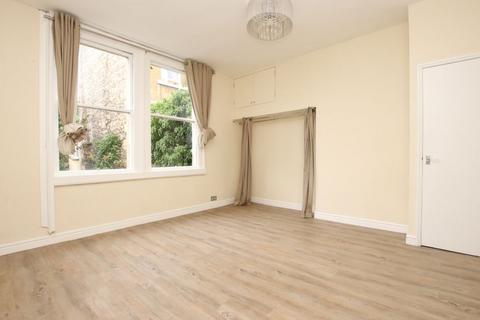 Studio for sale, Walcot Buildings, Bath