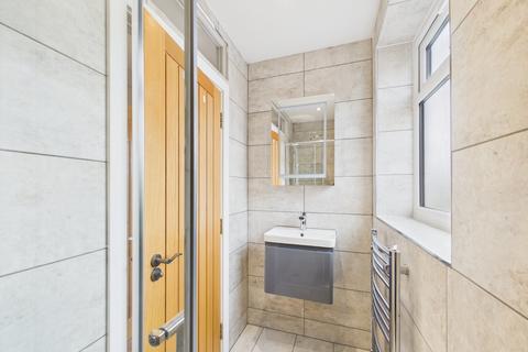 2 bedroom apartment for sale, Bear Road, Feltham, Middlesex, TW13