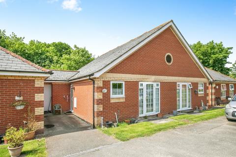 2 bedroom semi-detached bungalow for sale, Michaelstowe Drive, Harwich