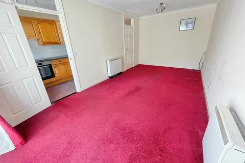 2 bedroom semi-detached bungalow for sale, Michaelstowe Drive, Harwich