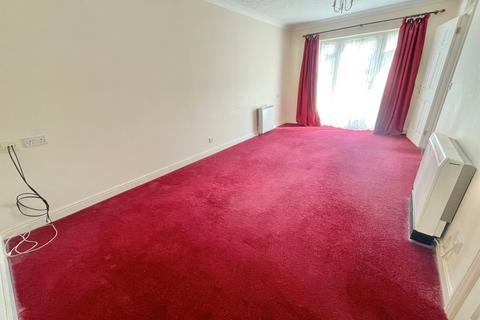 2 bedroom semi-detached bungalow for sale, Michaelstowe Drive, Harwich