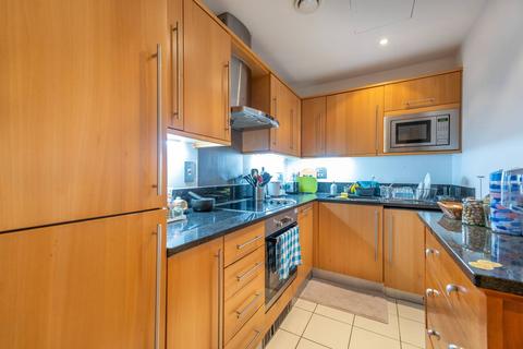 2 bedroom flat to rent, Maida Vale, Little Venice, London, W9