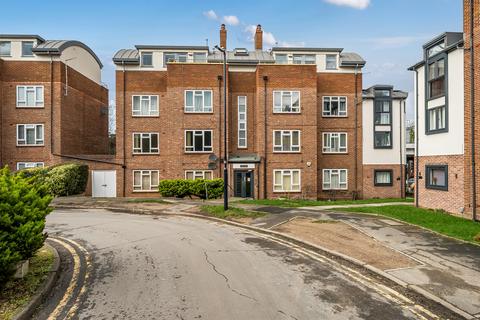 undefined, Courtlands, Maidenhead