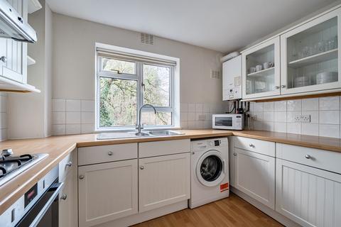 undefined, Courtlands, Maidenhead