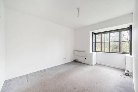 1 bedroom flat for sale, Jasmin Close, Northwood, HA6