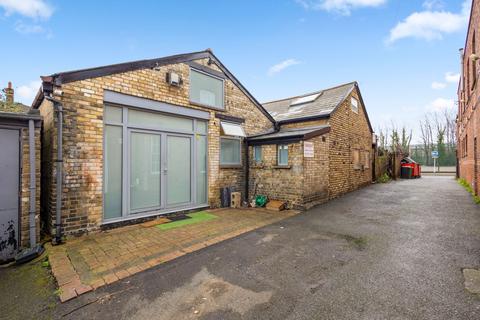 3 bedroom property for sale, Vestry Road, London E17