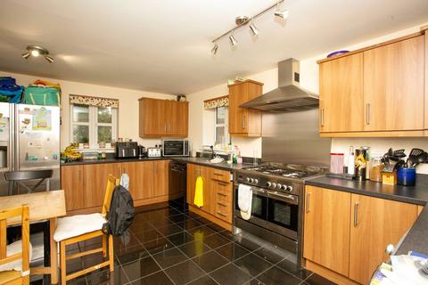 undefined, Meadow View, Tyla Garw, Pontyclun