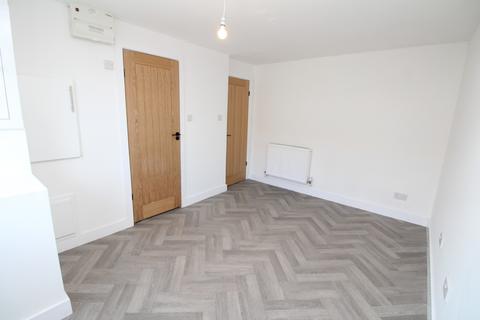 3 bedroom terraced house to rent, Willow Tree Road, Tunbridge Wells TN2