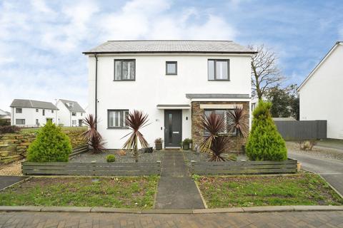 3 bedroom detached house for sale, Gwartha Close, St. Austell, PL25