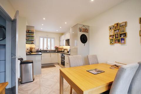 3 bedroom detached house for sale, Gwartha Close, St. Austell, PL25