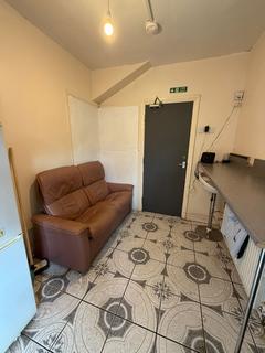 1 bedroom in a house share to rent, Room 1, Showell Green lane, Sparkhill, B11 4NG