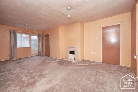 3 bedroom semi-detached house for sale, 136 Canterbury Road, Kennington, Ashford, Kent, TN24 9QE