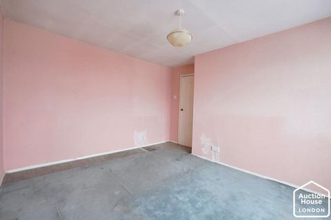 3 bedroom semi-detached house for sale, 136 Canterbury Road, Kennington, Ashford, Kent, TN24 9QE