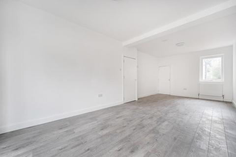 5 bedroom terraced house to rent, Curzon Street,  Reading,  RG30