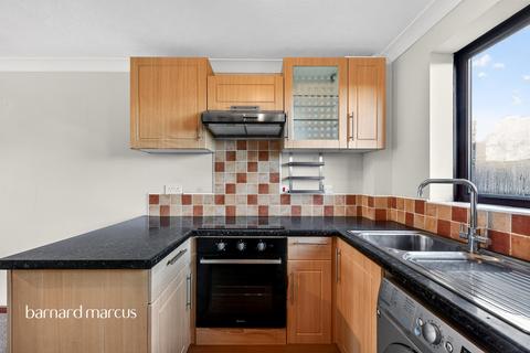 1 bedroom end of terrace house for sale, Godwin Close, Epsom