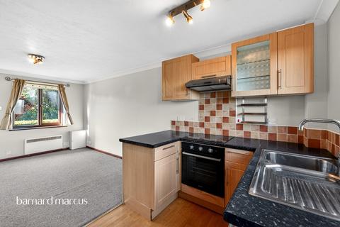 1 bedroom end of terrace house for sale, Godwin Close, Epsom