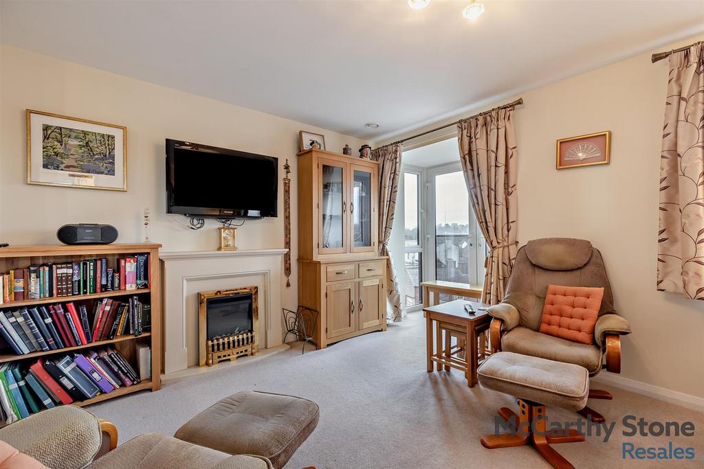 Living room, fireplace