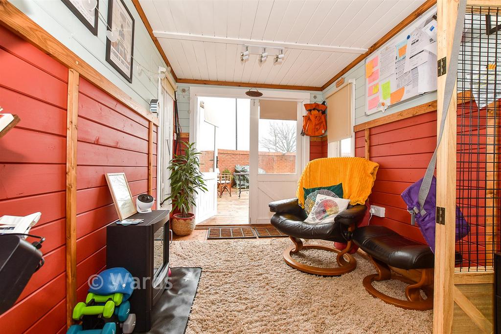 Workshop/Outbuildings