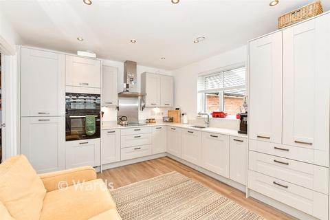 4 bedroom detached house for sale, Great Threads, Staplehurst, Kent