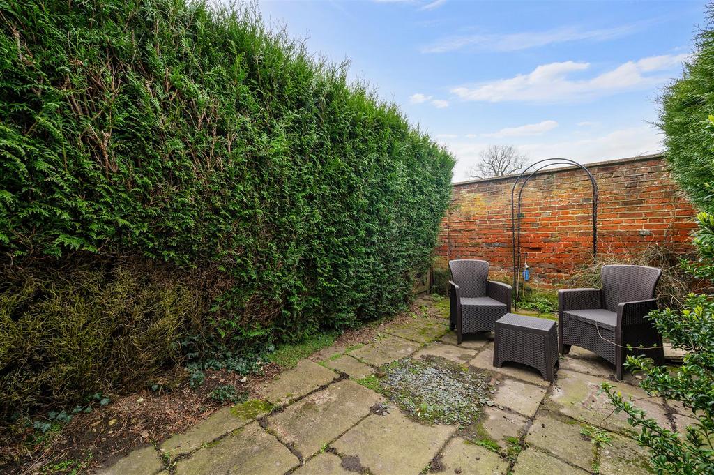 THE WALLED GARDEN, 4- (9).jpg