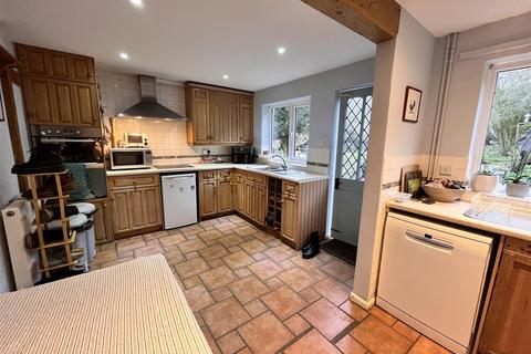 4 bedroom semi-detached house to rent, Theberton