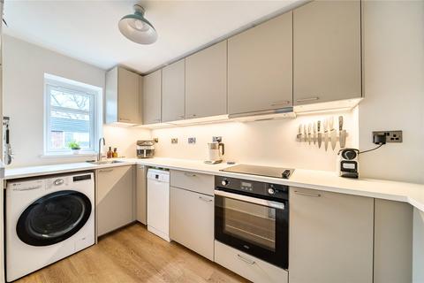 1 bedroom flat for sale, Mount Felix, Walton-On-Thames, KT12